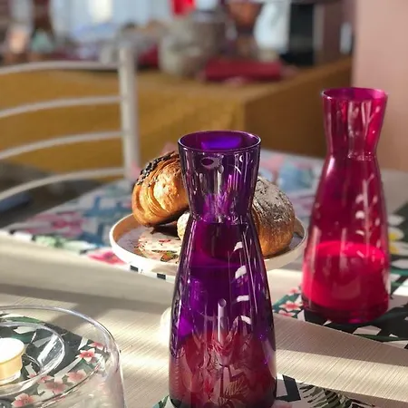 Bed & Breakfast Idea *